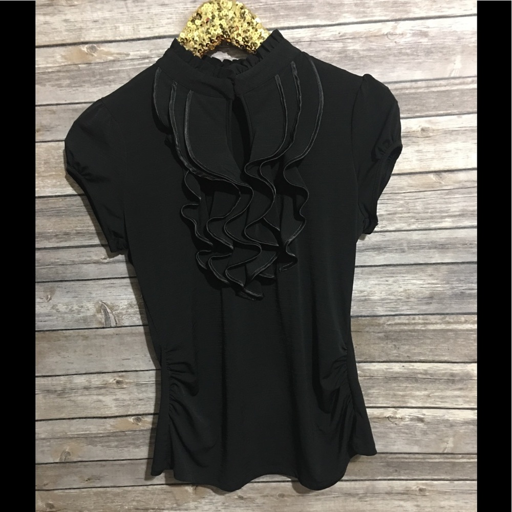 Black short sleeve ruffle peep hole top